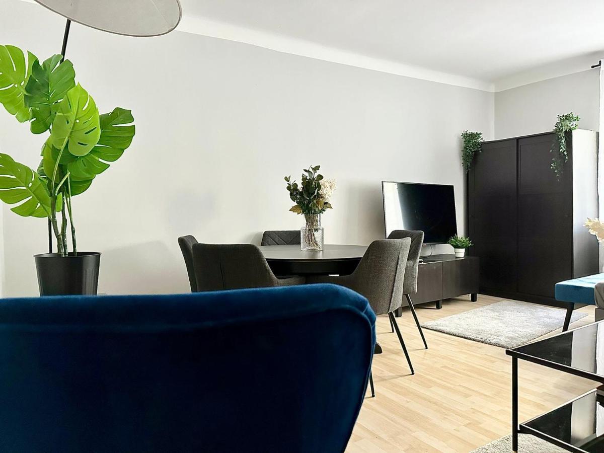 Balcony Apartment, 1 Min To U1 Reumannplatz Виена Екстериор снимка